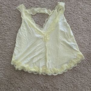 POL Pale Yellow Lace-Trim V-Neck Camisole